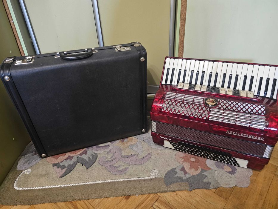 Akodreon Poyal Standard montana 120 b. Stan super!