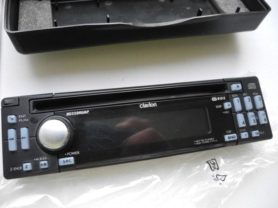 Съемная передняя панель магнитол Clarion bd 359