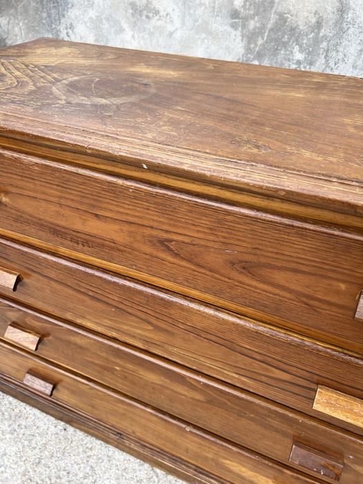 Cómoda antiga em madeira – para restauro