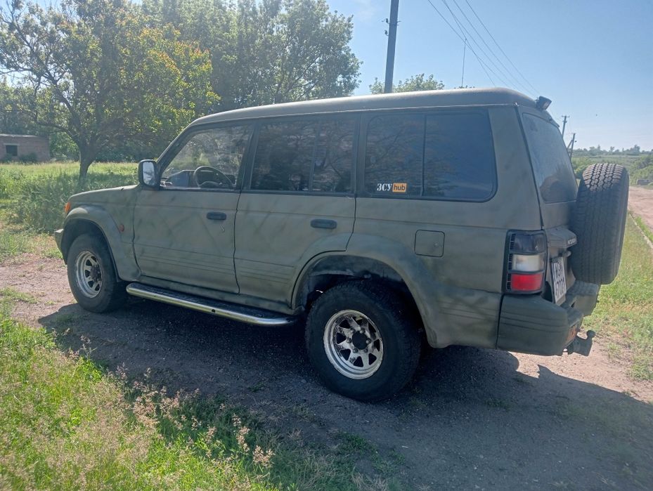 Mitsubishi pajero 2,