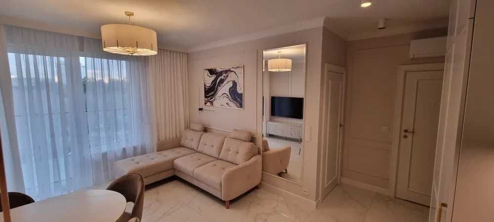 ЦЕНТР ЯРОВИЦЯ ЛЮКС 1к, 2к Квартири ПОДОБОВО Погодинно