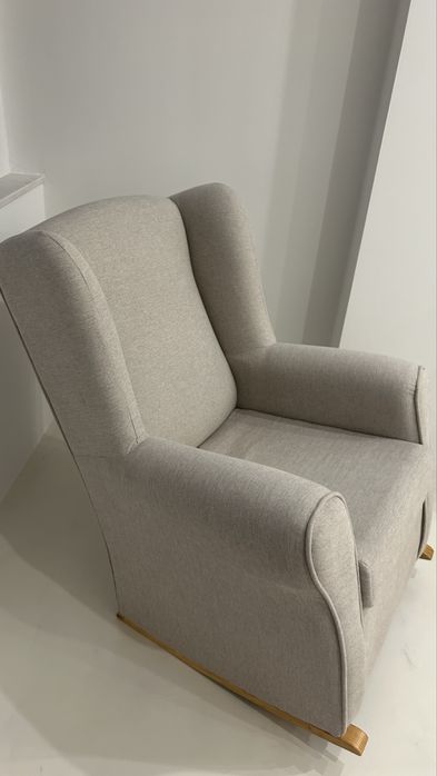 Cadeira de baloiço conza claro - como novo