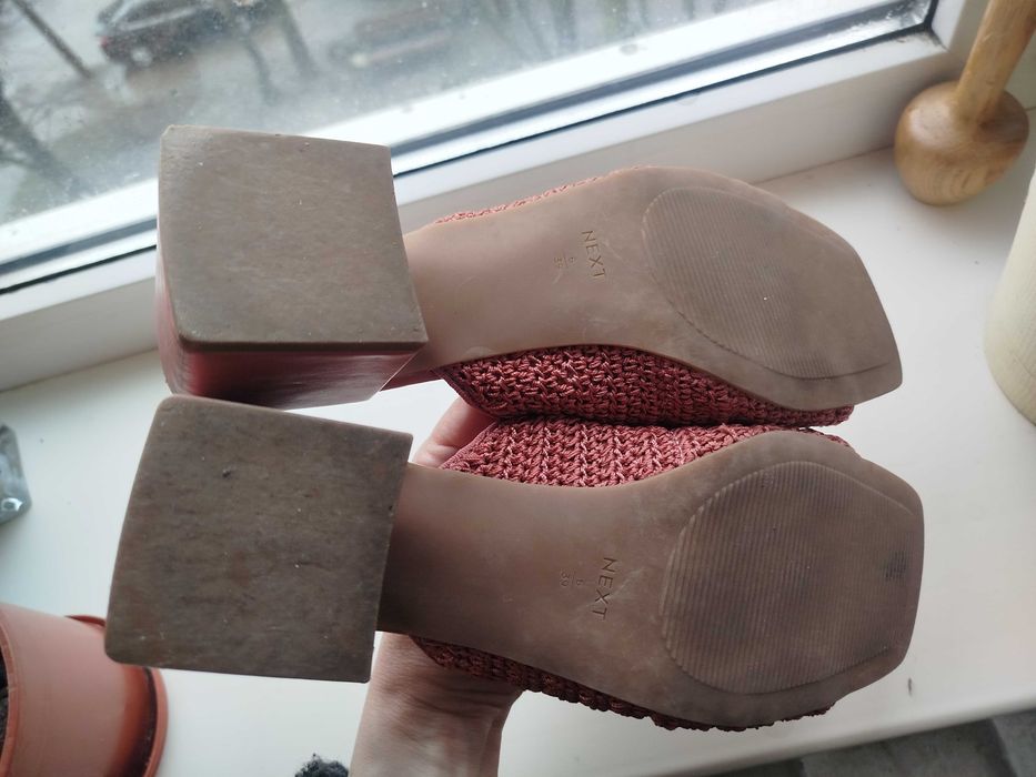 Шльопанці Next Pink Forever Comfort босоніжки широкий каблук