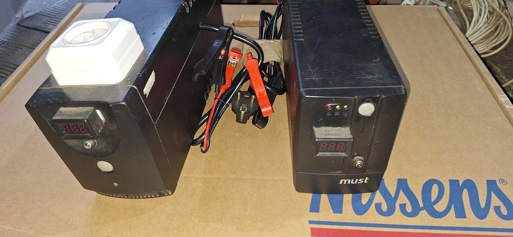 Инвертор 220в-600W Ибп Ups Дбж Зарядное Солнечная панель