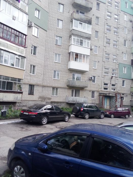 Продам двухкомнатную квартиру переулок Нагорный3  район Площади