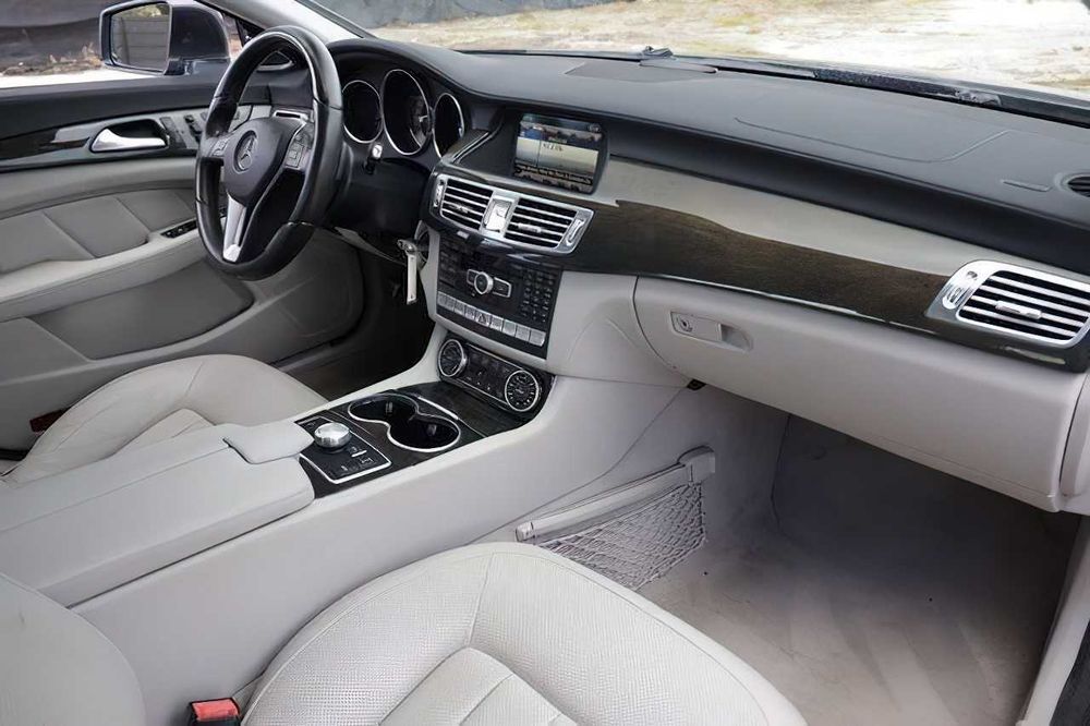 Mercedes-Benz CLS 550      2014