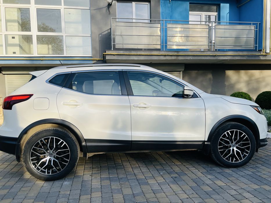 Nissan Rogue Sport — доглянутий, відмінний стан