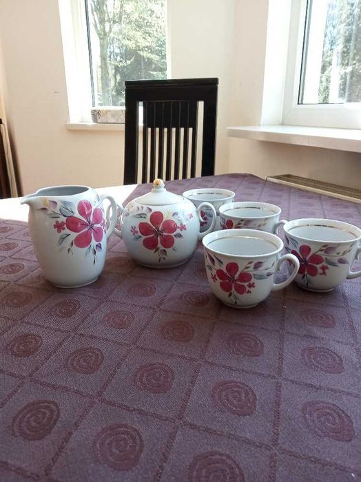 serwis śniadaniowy porcelana