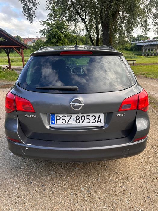 Opel Astra 2011 1,7