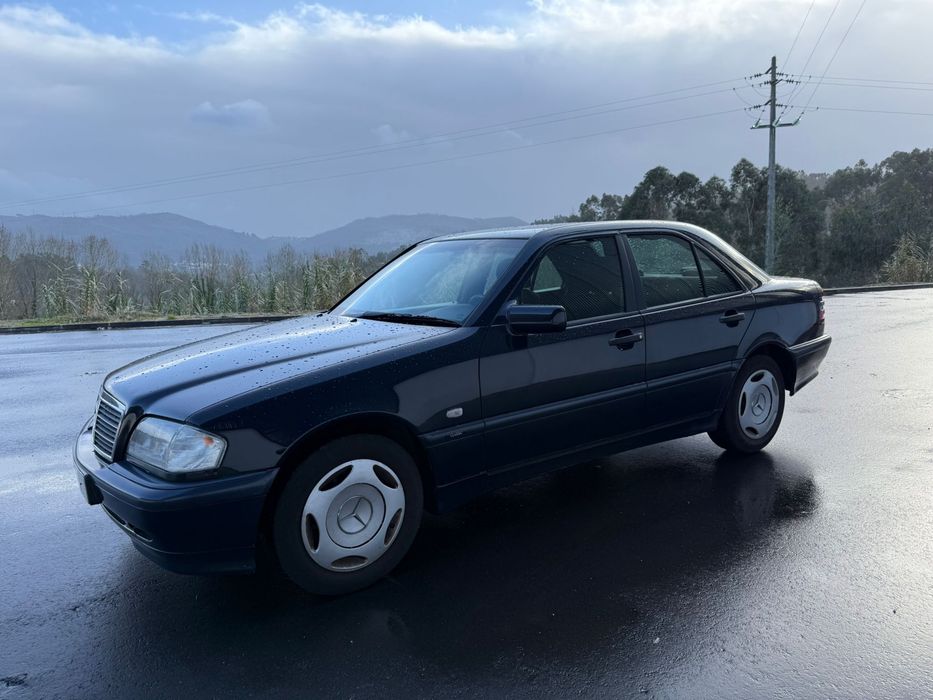 Mercedes Benz C220