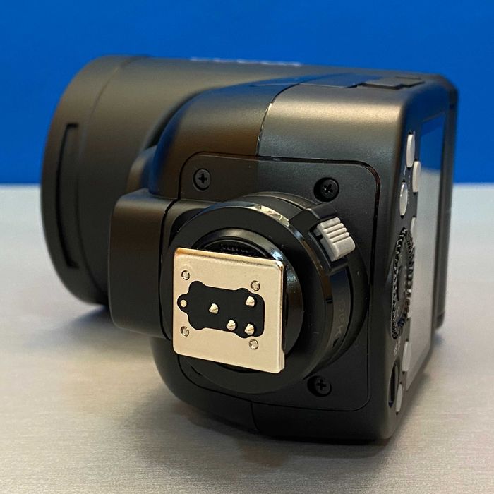 Godox Speedlite V1 Pro (Olympus/Panasonic) - NOVO - 3 ANOS DE GARANTIA