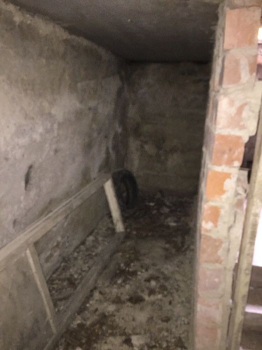 Продам або обміняю великий гараж в смт. Заводське