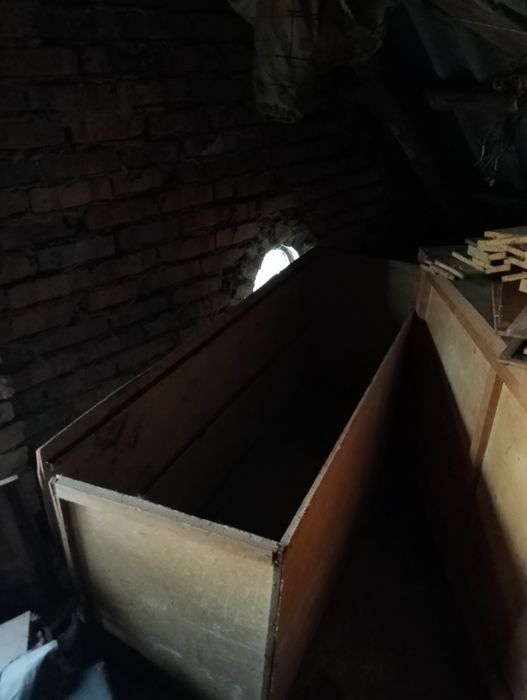 Шафи для зберігання бджолиних рамок