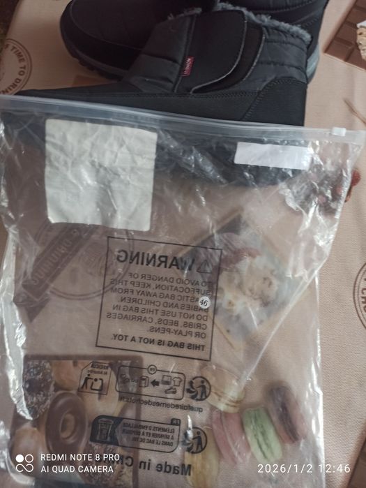 Продам ботинки зимние.