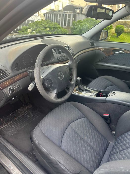 Vende-se carrinha Mercedes E220 Ano 2006
