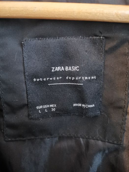 Zara BASIC kurtka puchowa z odpinanym futrzanym kołnierzem