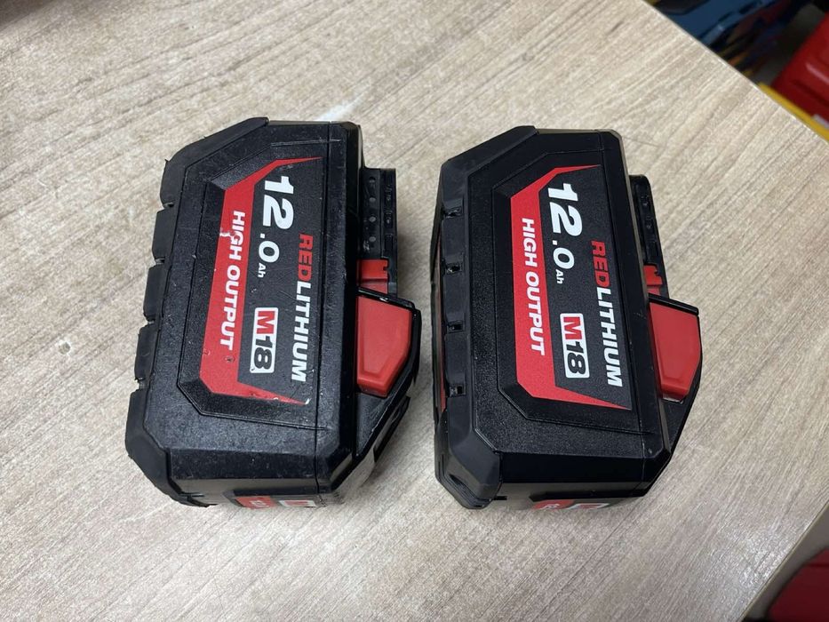 Milwaukee M18 REDLITHIUM High Output 12.0 Ah (48-11-1812) / Акумулятор  Мілвокі