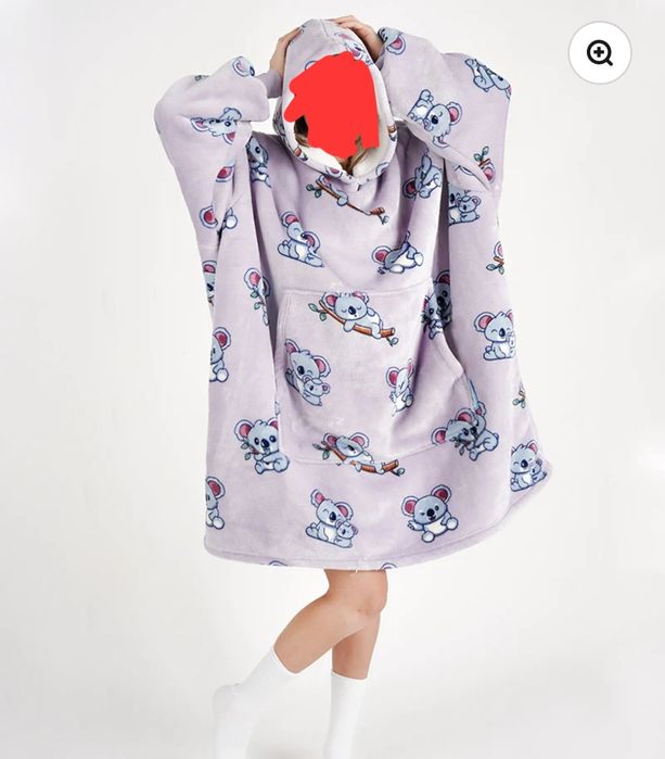 Koc z kapturem narzutka na nogi