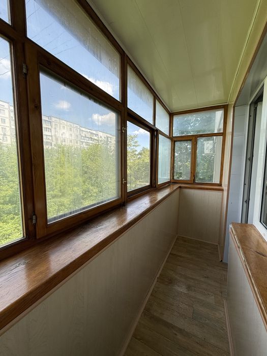 Трикімнатна з меблями 3 кімн 11 школа Полтава Акваарена 45 999 $