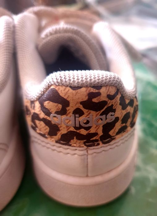 Sapatilhas Adidas 25