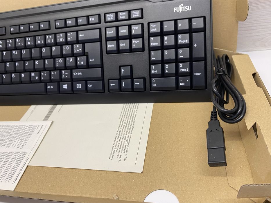 Клавіатура fujitsu KB410 K  Нова, не використовувалась , ергономічна клавіатура