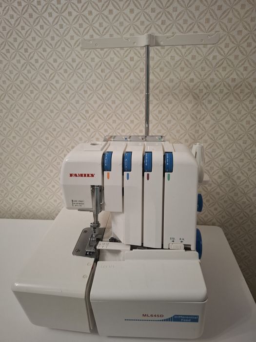 Оверлок FAMILY D645