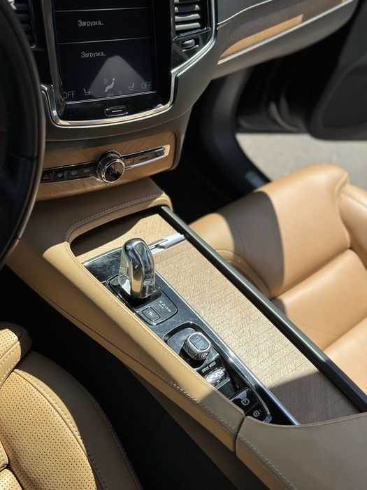 Volvo XC90 2.0 гібрид