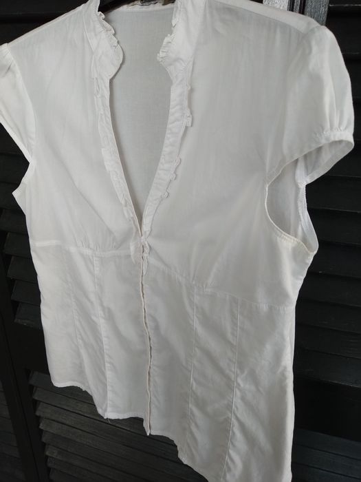 Blusa branca com folhos, elegante - Stradivarius - Tamanho XL