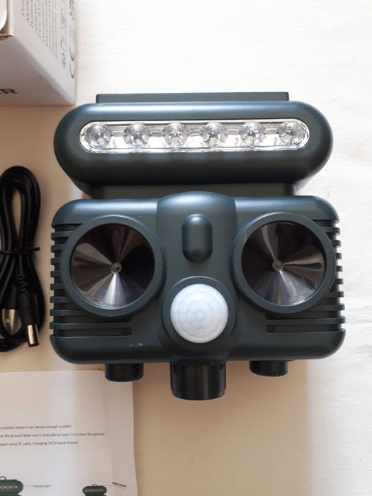 Ультрозвуковий відлякувач тварин на сонячній батареіі H7016