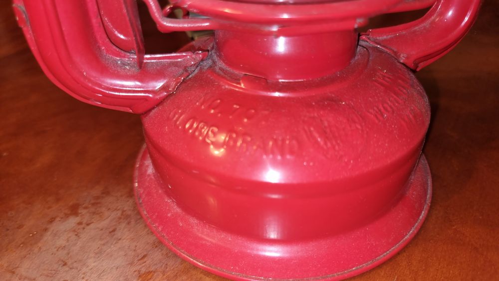 Lanterna Dietz Nº7 – vermelha – 30 cm – modelo cold blast