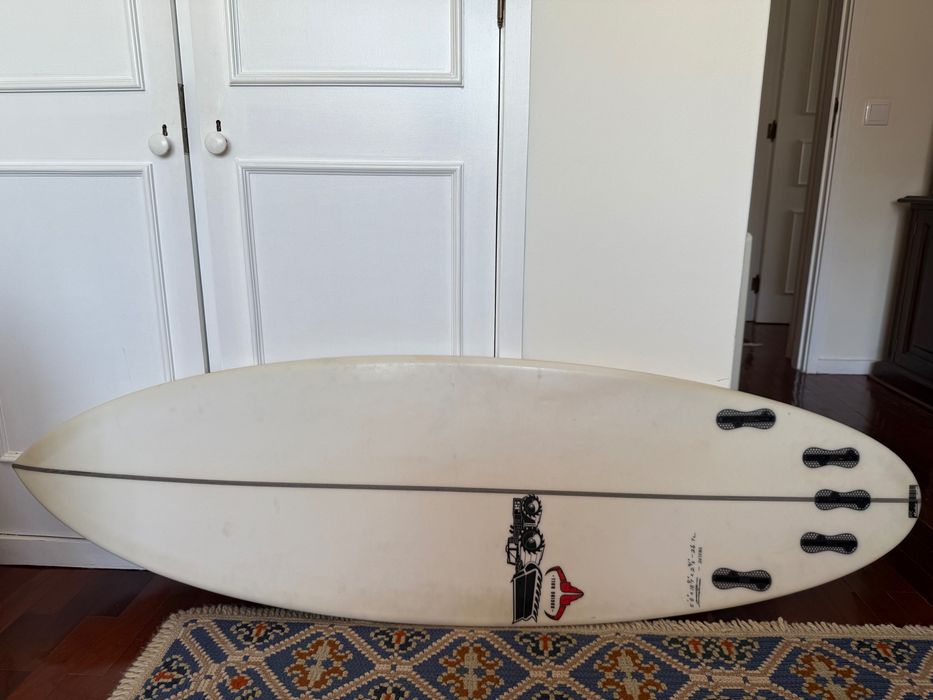Prancha JS Raging Bull 5’8