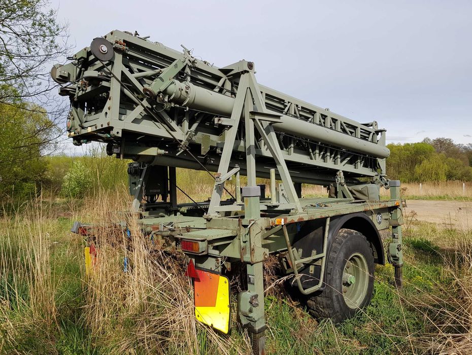 Przestawna wieża, maszt mobilny, telefonia komórkowa - 25m