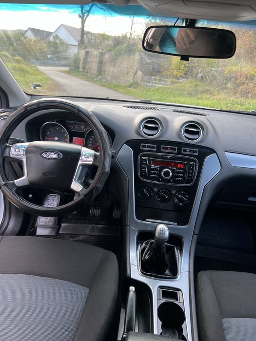 Ford Mondeo 2011рік