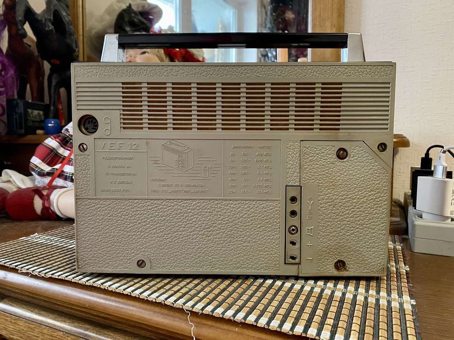 Радиоприемник СССР VEF 12, антиквариат, коллекция