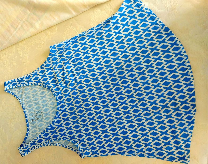 Майка gap з цікавим візерунком