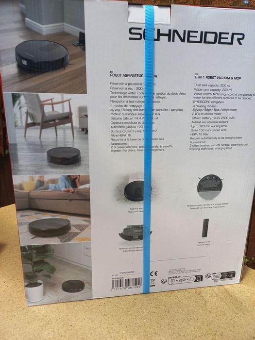 Робот пылесос французский