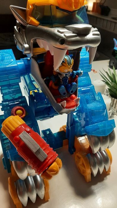 Super things robot tiger tygrys