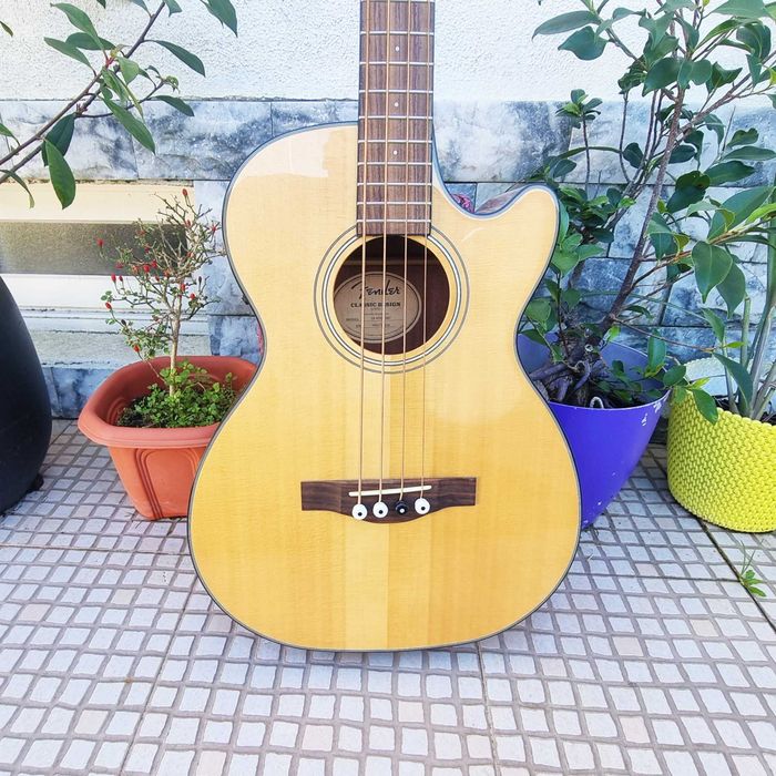 Baixo Fender CB-60SCE Acústico com setup feito