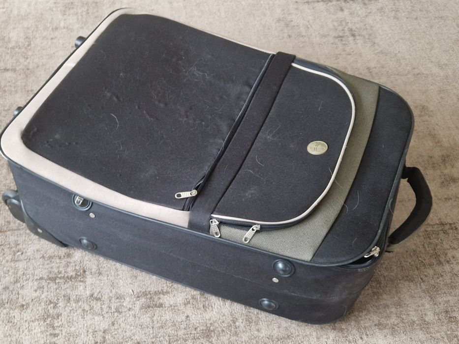 Oddam walizkę uszkodzony suwak   walizka torba podróżna