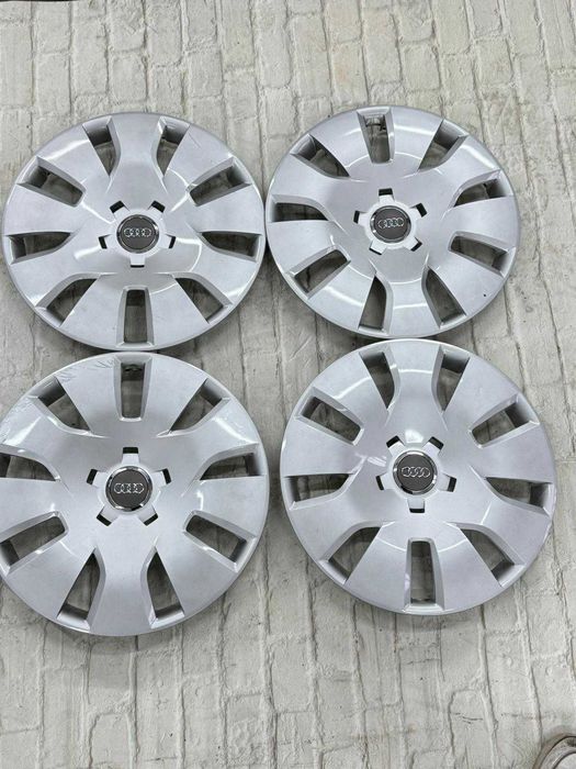 Audi oryginalne kołpaki AUDI 16.STAN BARDZO DOBRY!!!