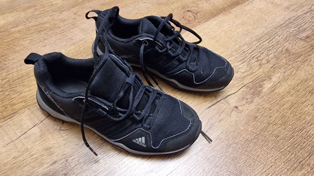 Adidasy czarne marki adidas półbuty rozmiar 33 Szczawno-Zdrój • OLX.pl