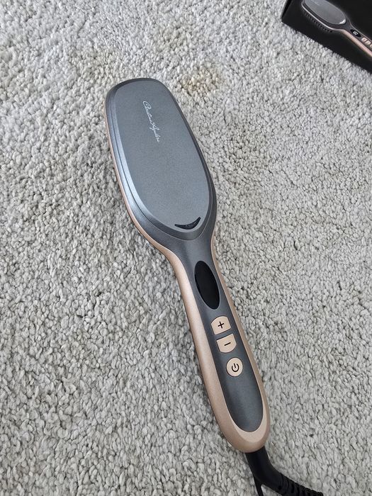 Escova alisadora Keratin