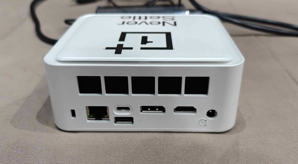 Минипк MiniPC Ryzen 5 6600H DDR5 16GB NVME