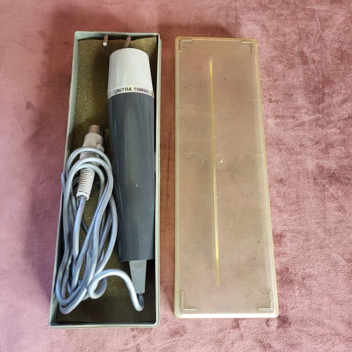 Stary mikrofon Unitra Tonsil PRL ⁴¹