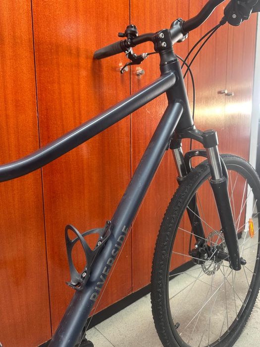 Bicicleta de Trekking Riverside 500 azul escuro