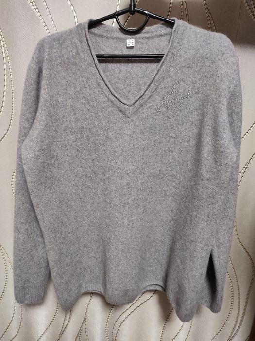 Светр    жіночий