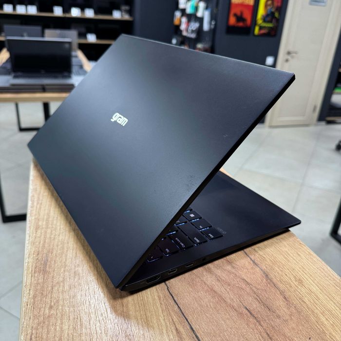 Ультрабук LG gram 16 - 2К, IPS/i7 1260P 12 ядер/Intel Iris Xe/DDR5