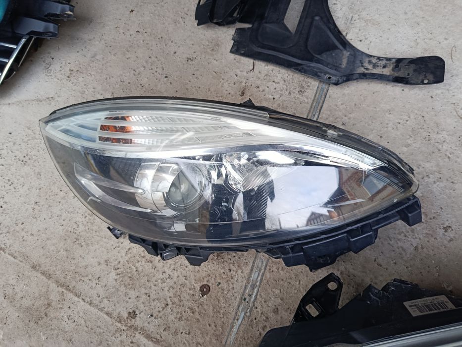 Фари на Renault Scenic 3 рестайл 2013-2016р
