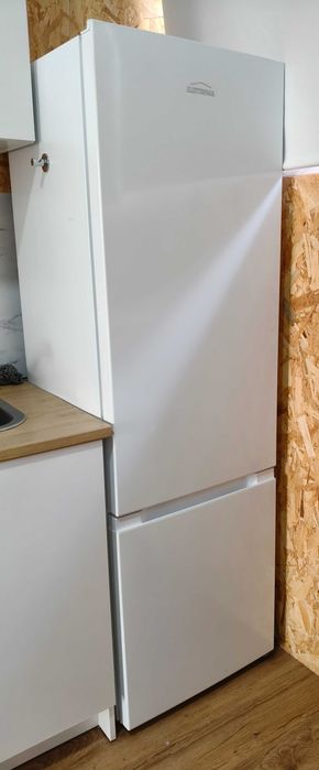 Combinado Frigorífico + Congelador Electronia Erik – Low Frost – 262 L