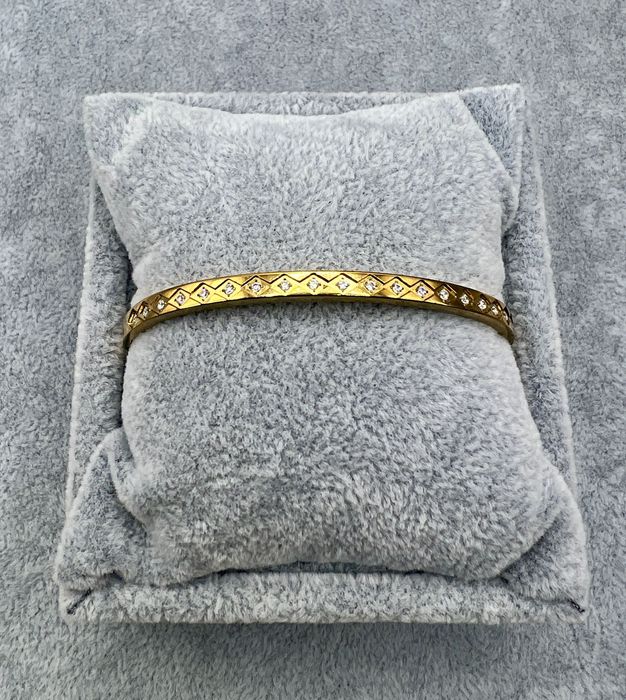 Pulseira Rígida em Aço Inoxidável Banhada a Ouro 18K